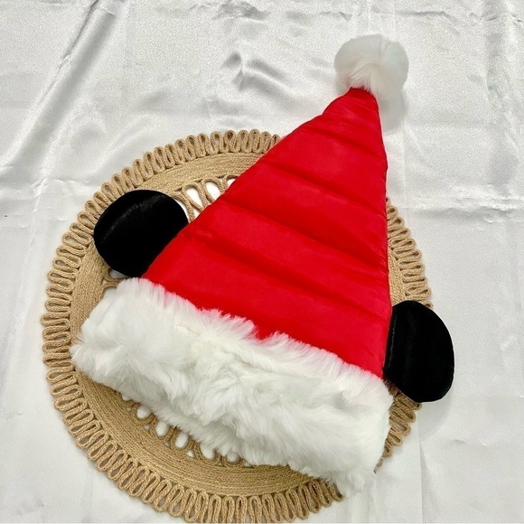 NWT Disney Mickey Mouse Quilted Santa Hat Christmas Holiday - Picture 1 of 4